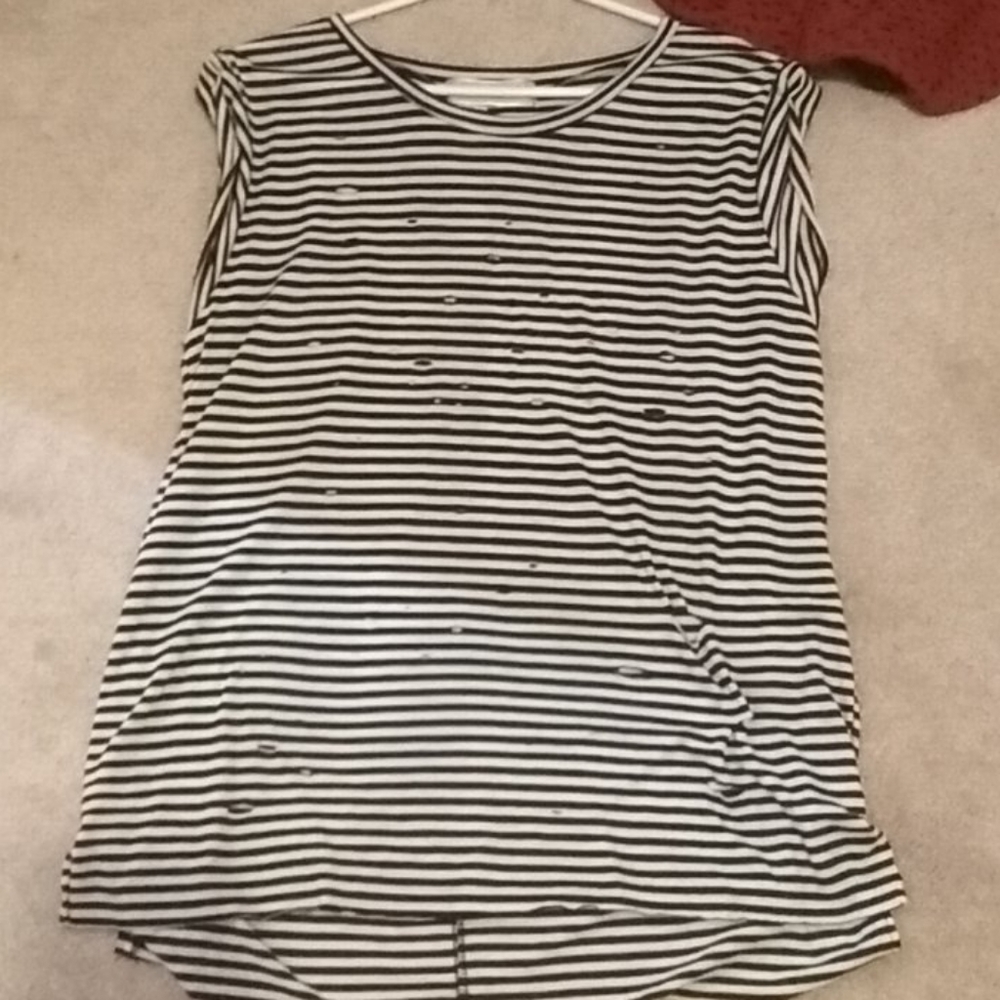 Able black and white grunge tee